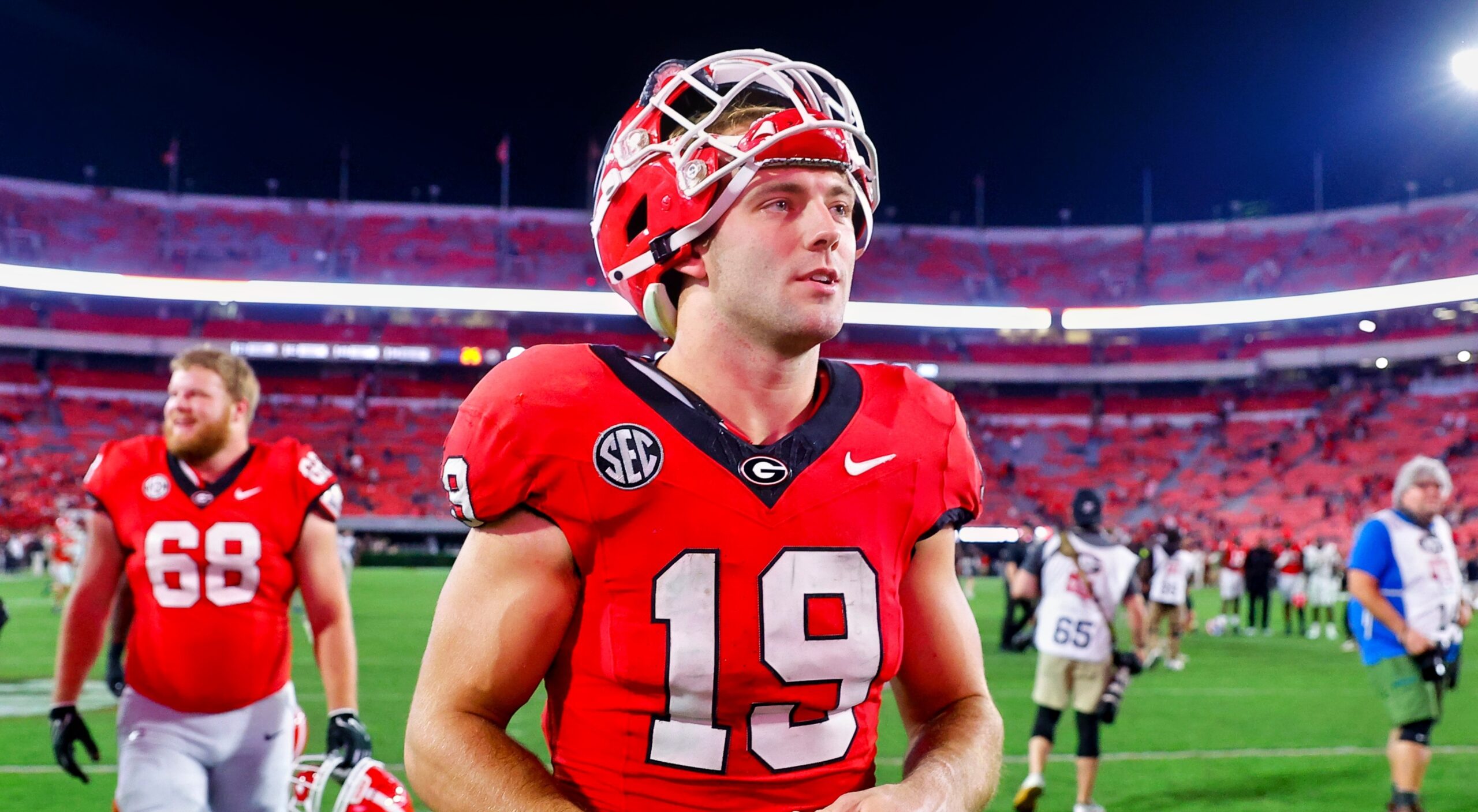 Fans Think Brock Bowers' Draft Stock Took A Hit After Viral Photo