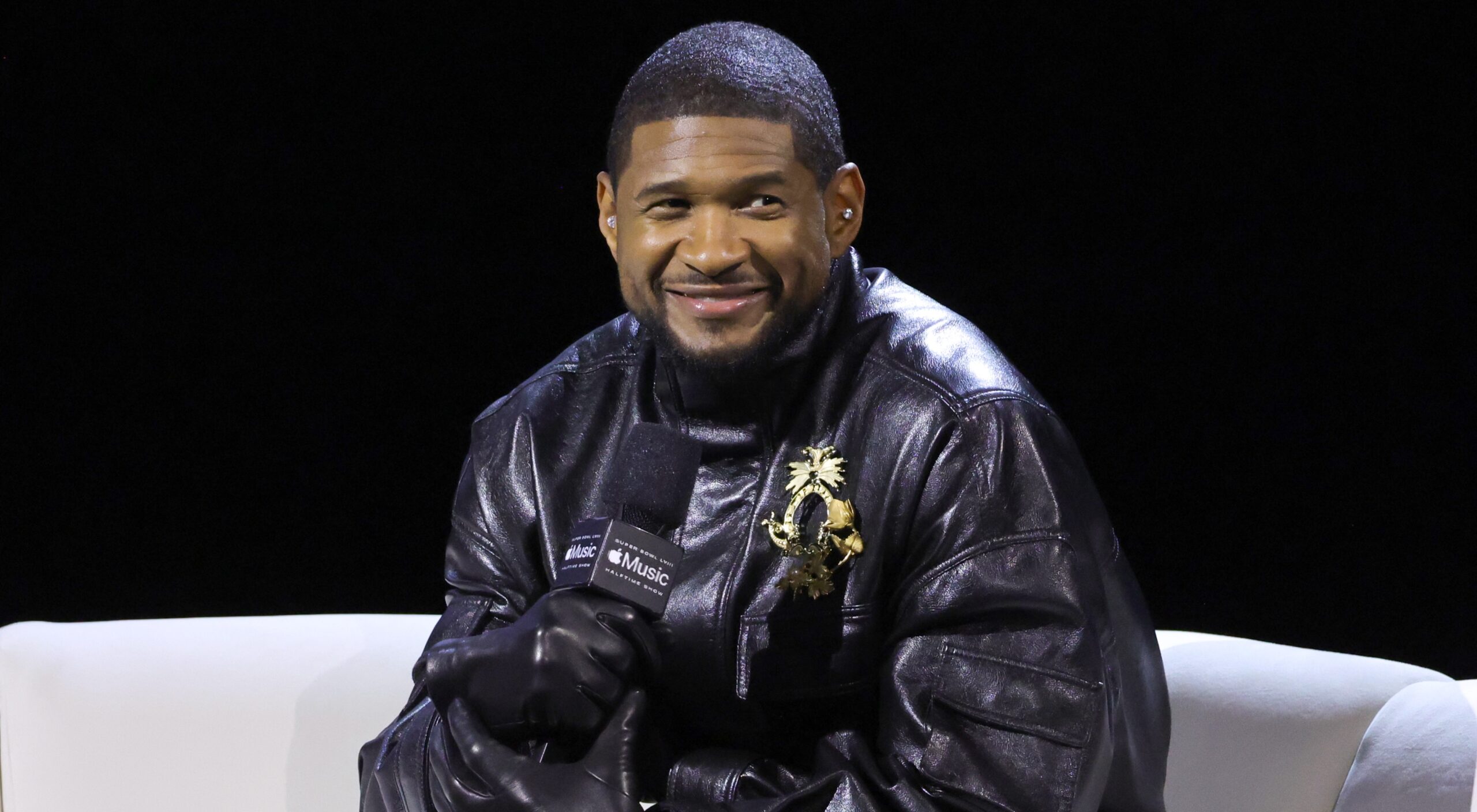 Usher teams with Georgia students for Super Bowl Apple Music ad