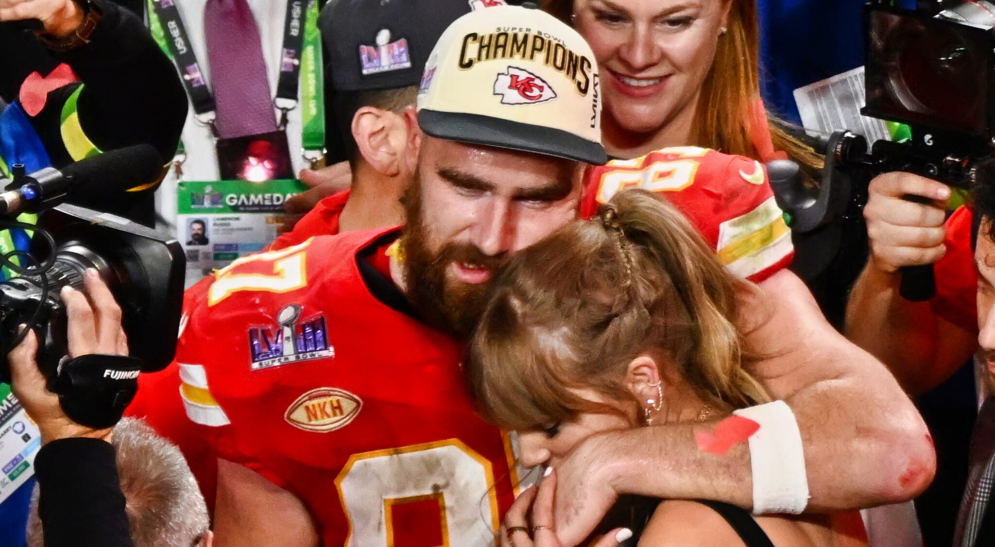 Taylor Swift Fans Behavior Forced Travis Kelce To Make Decision