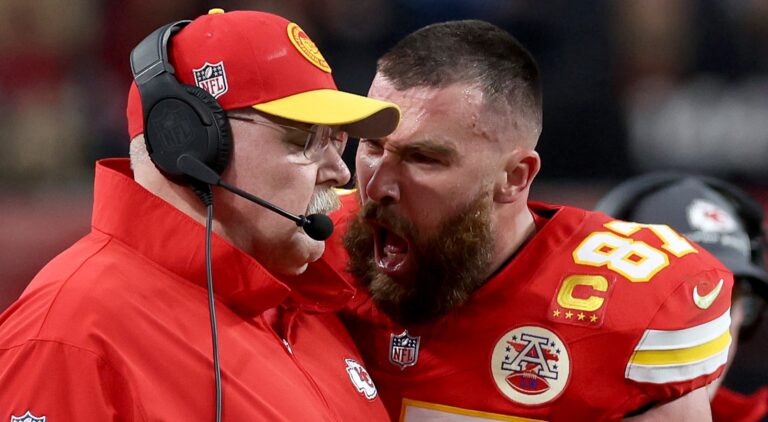 Travis Kelce yelling at Andy Reid