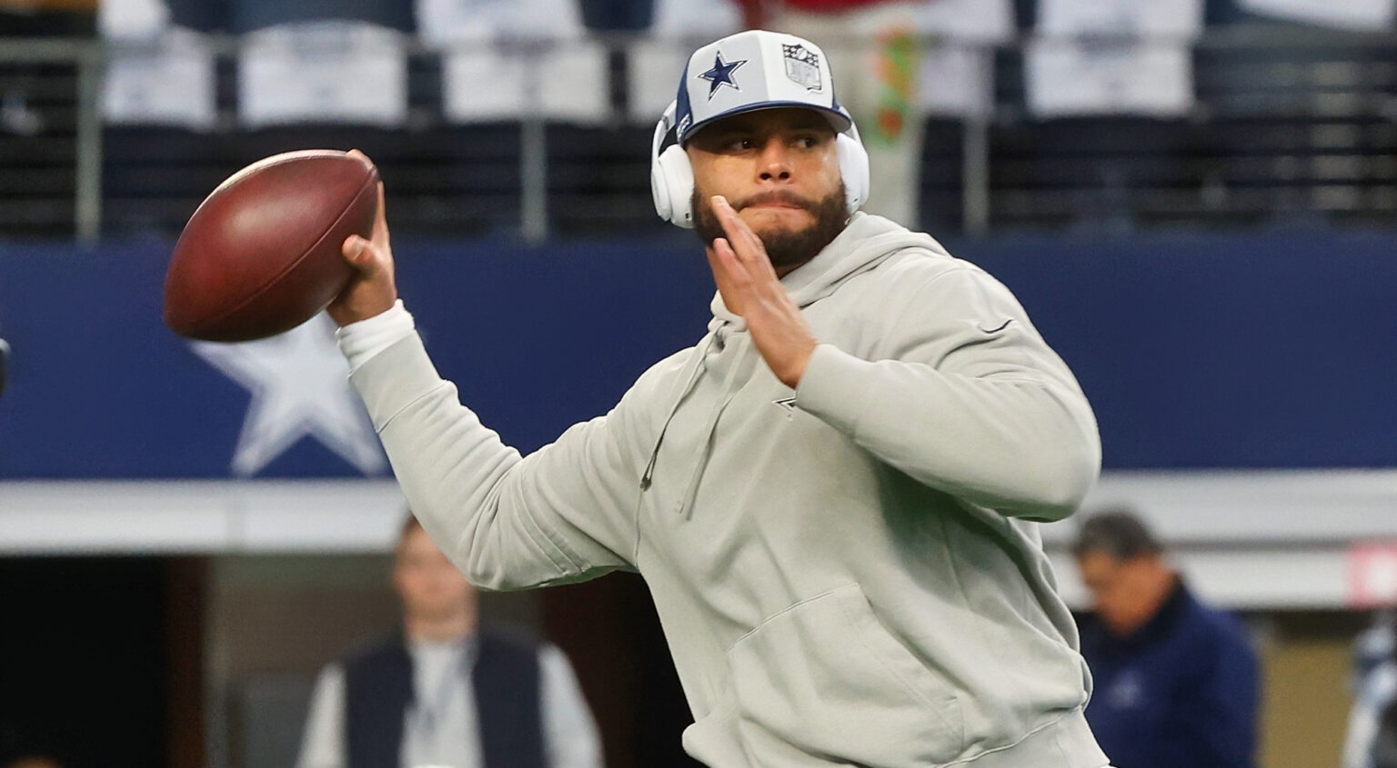 NFL Fans Are Losing It Over Dak Prescott’s New Hairstyle That Has Him ...