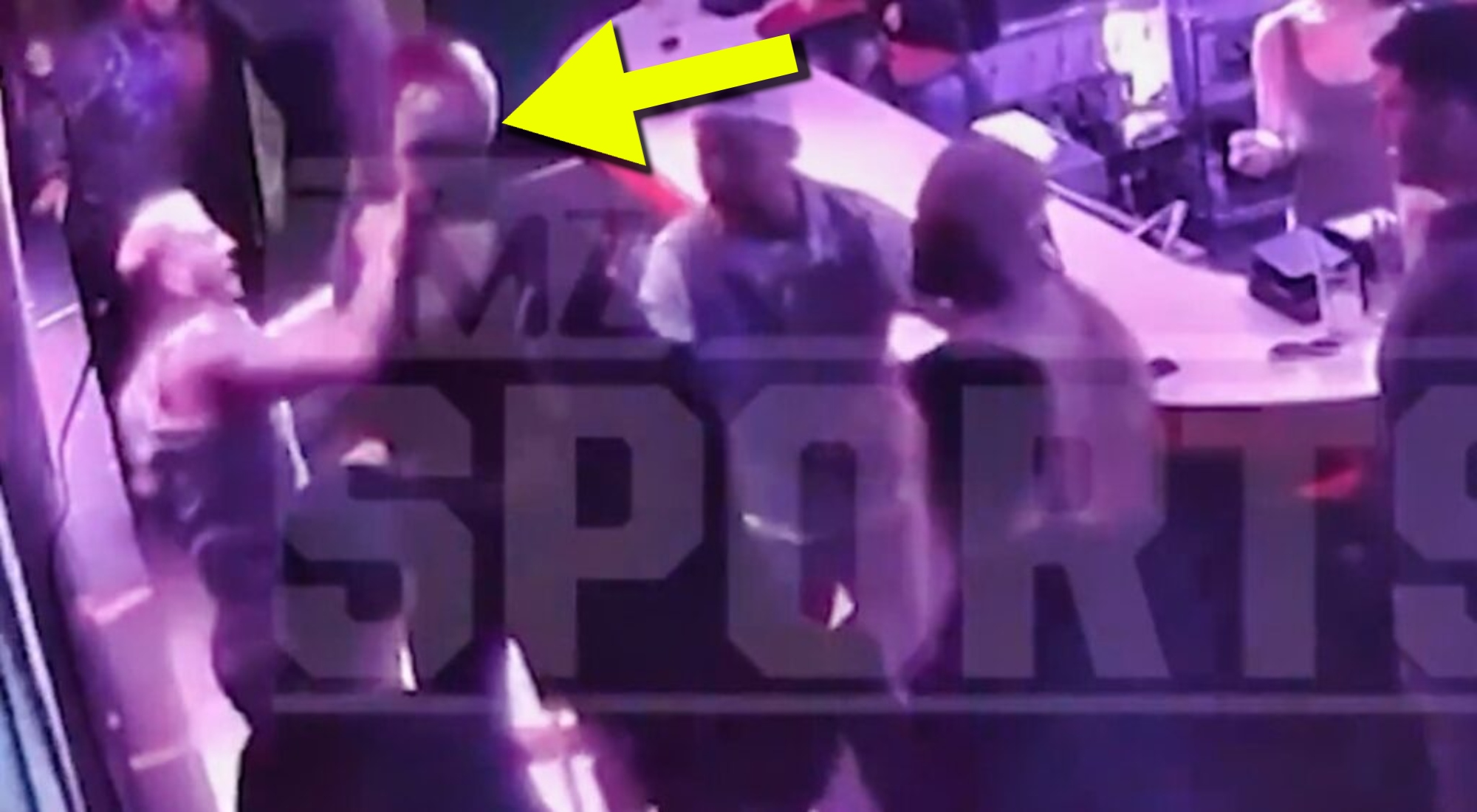 Video Former Nfl Quarterback Vince Young Was Knocked Out Cold With Brutal Sucker Punch During 9339