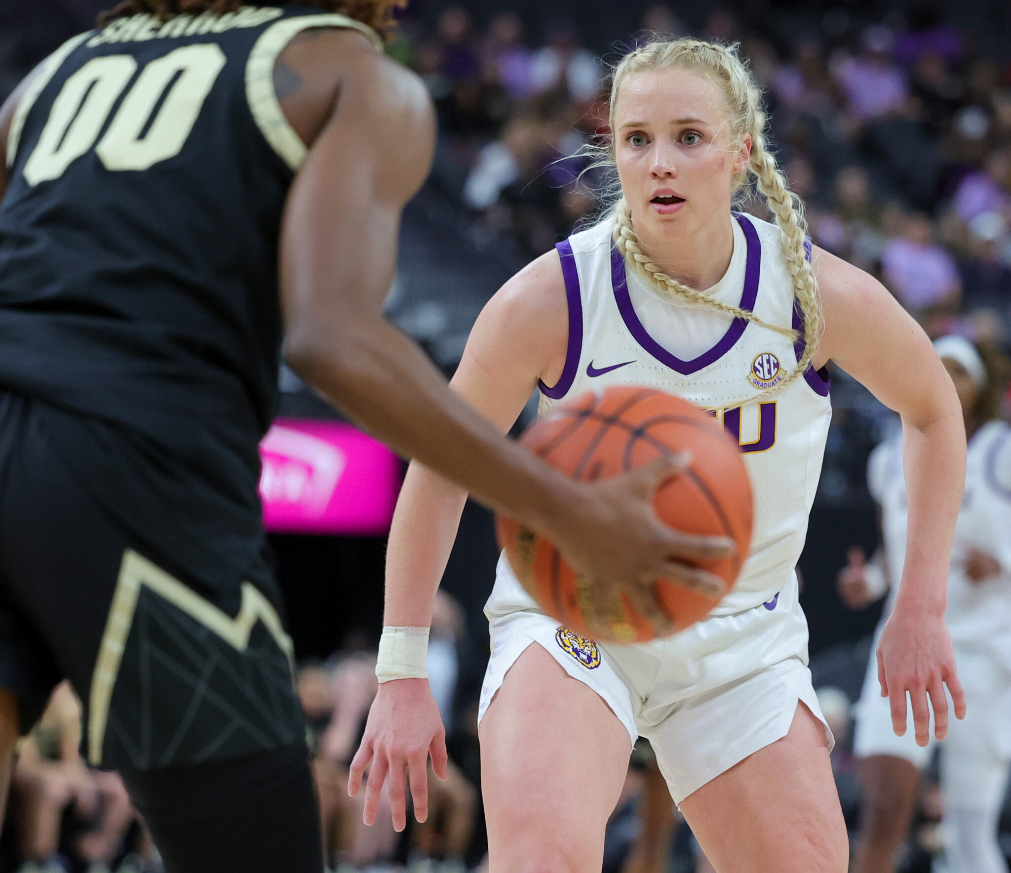 REPORT: Top Suitor Emerges For LSU Tigers Star Hailey Van Lith After ...