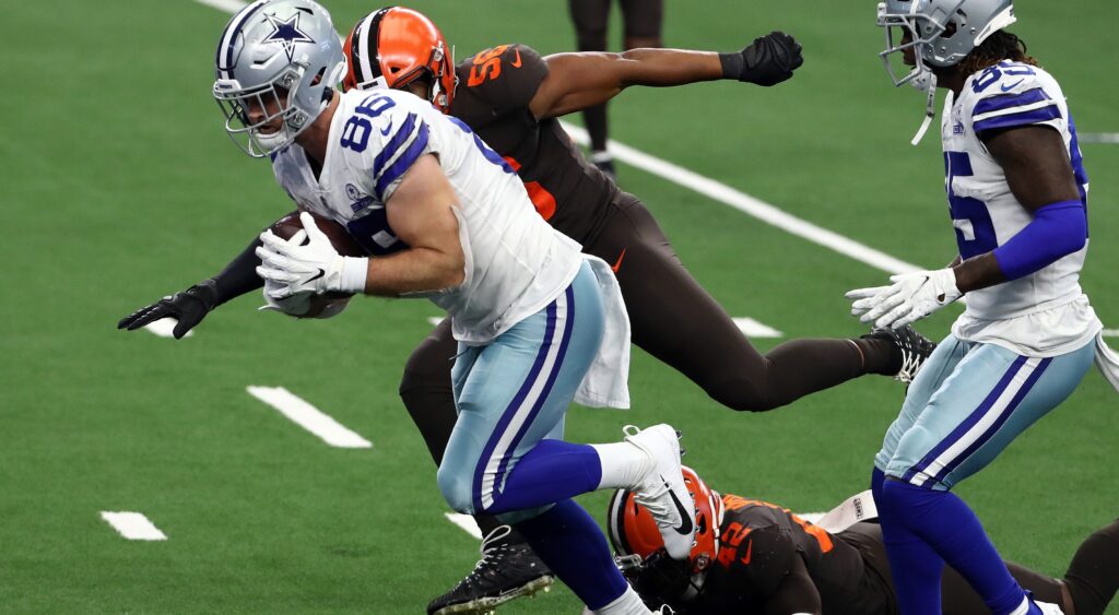 2020 game action between the Dallas Cowboys and the Cleveland Browns
