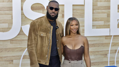 Savannah James help LeBron James