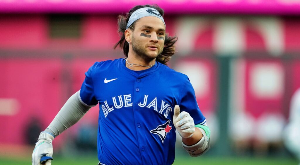 Bo Bichette of Toronto Blue Jays looking on.