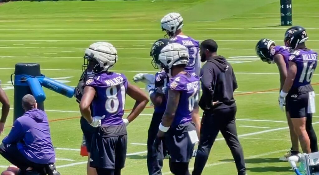 Malik Cunningham and wide receivers working out at Ravens OTAs.