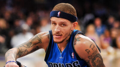 Delonte West in Mavericks jersey