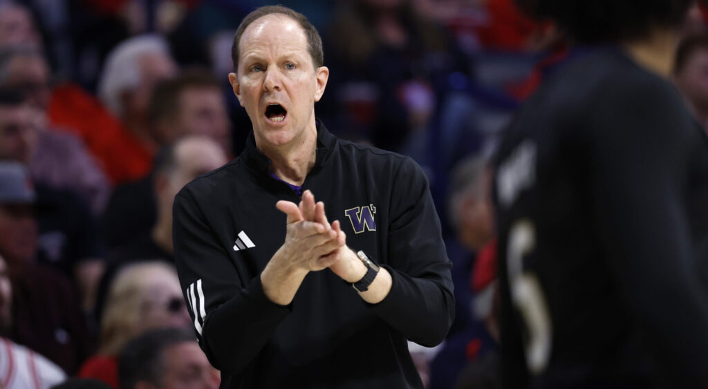 Mike Hopkins joins Suns as assistant coach