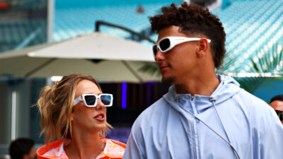 Brittany Mahomes joins husband Patrick Mahomes in Mavs support