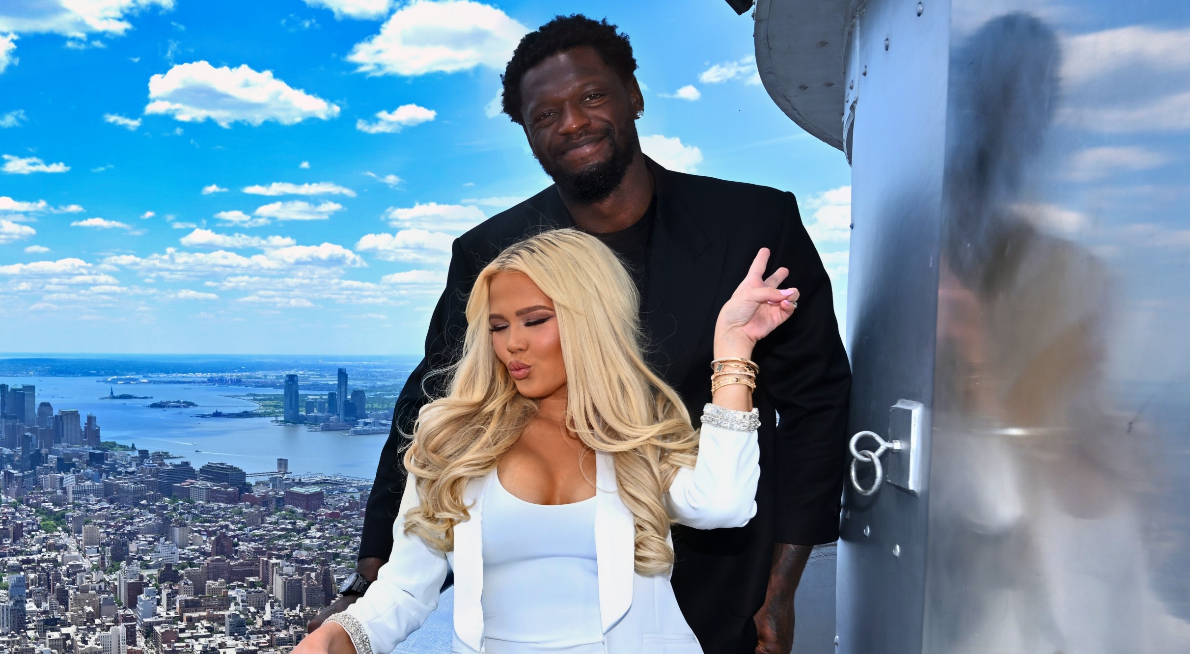 Julius Randle Lights Up NY Stock Exchange With His Wife