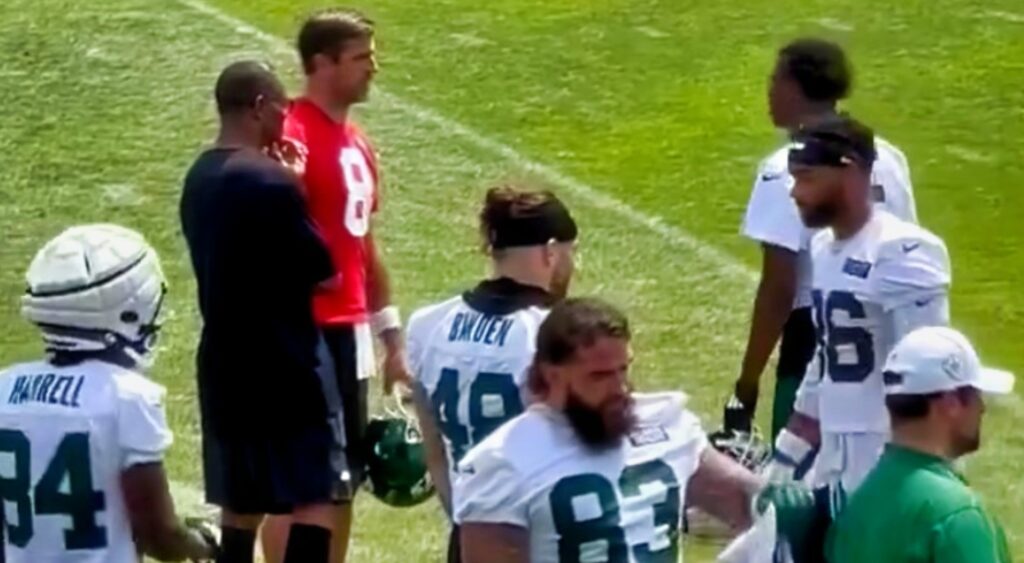 Aaron Rodgers at practice