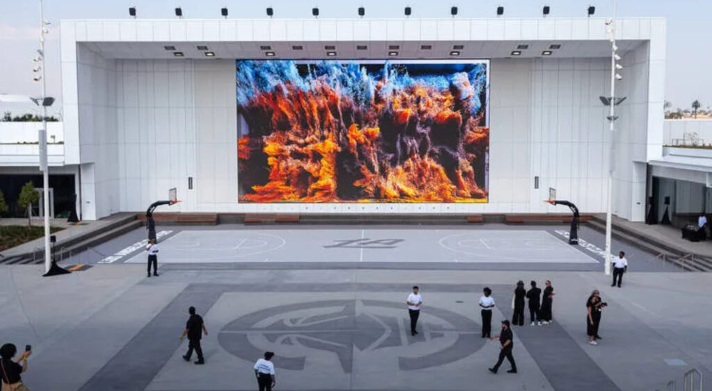 Fans Are Going Ballistic Over an Inside Glimpse at the New Clippers Arena