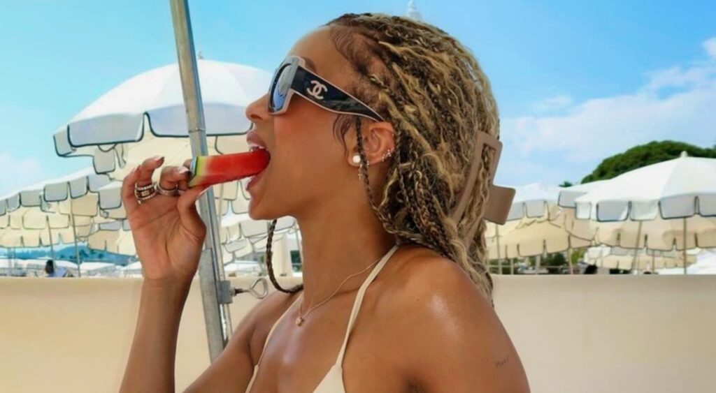 Deshaun Watson's GF Jilly Anais posing with watermelon