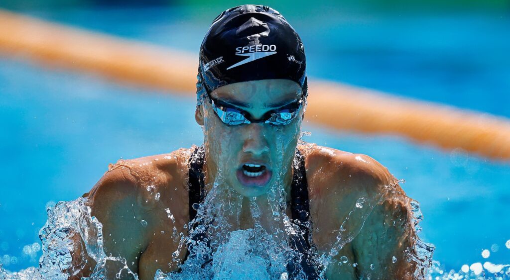 Ana Carolina Vieira in the pool