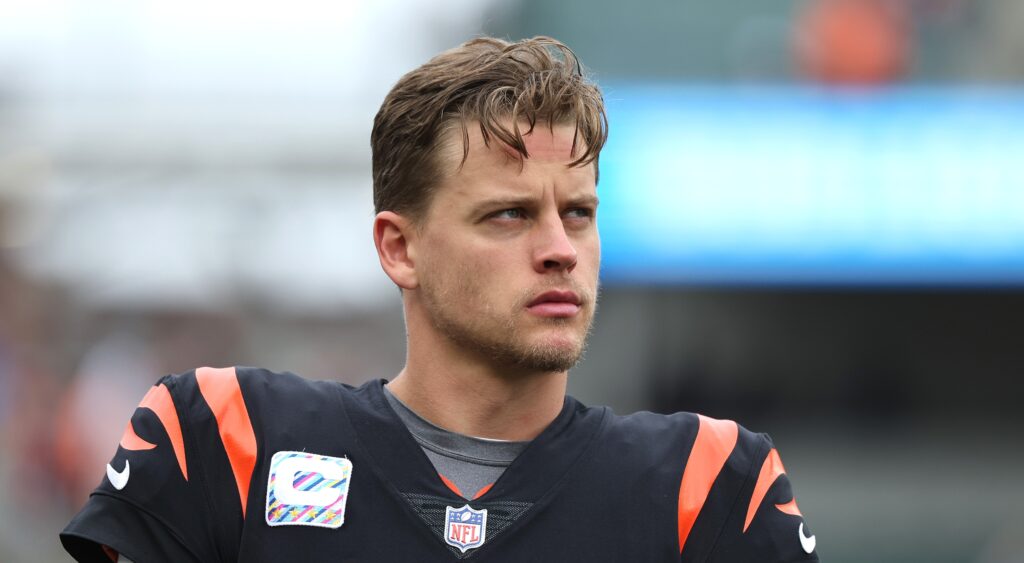 Joe Burrow of Cincinnati Bengals looking on.