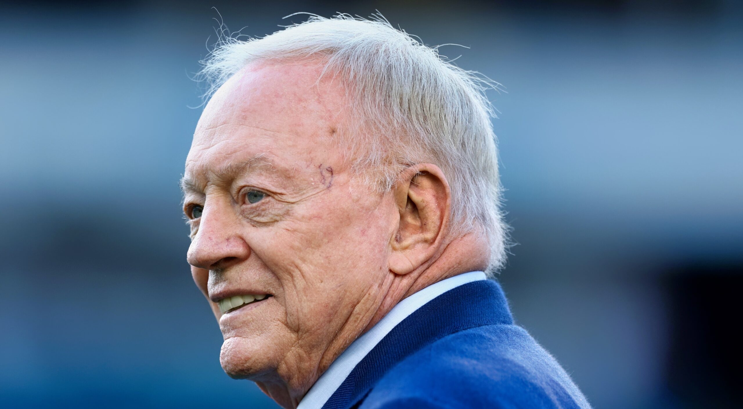 Earth-Shaking Rumors Swirl That Jerry Jones Could Finally Be Selling ...