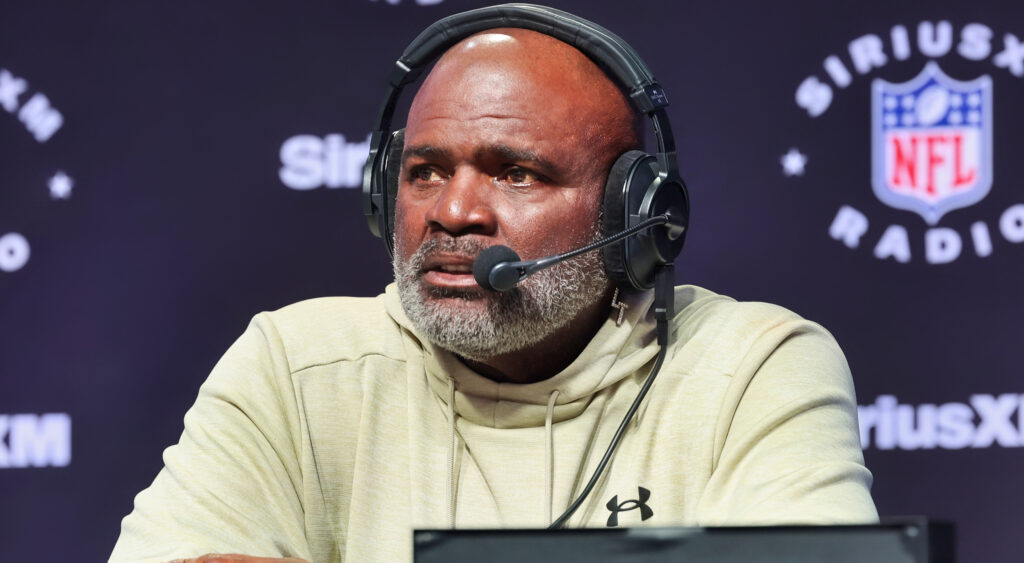 Lawrence Taylor with headphones on