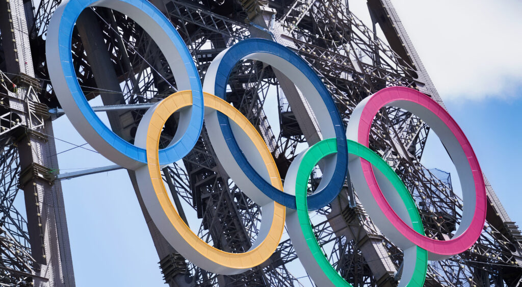 Photo of Olympic rings for article on Jacques Freitag