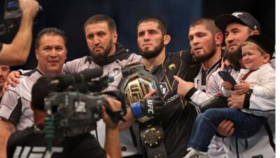 Coach Javier Mendez Honored With Gift by Abubakr Nurmagomedov