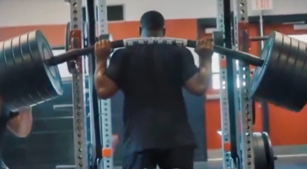 Nick Chubb squatting