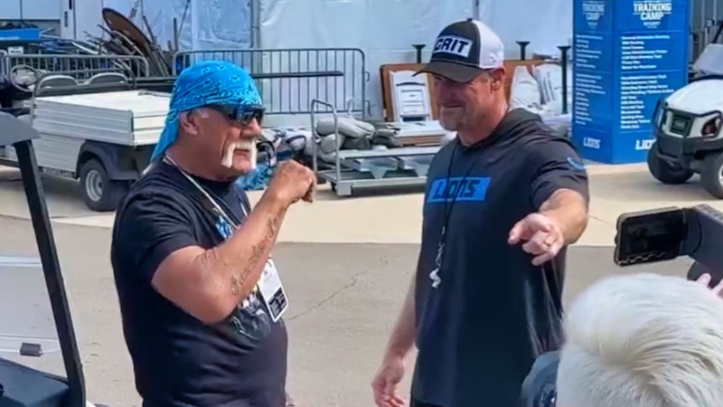 Hulk Hogan with Detroit Lions head coach Dan Campbell.