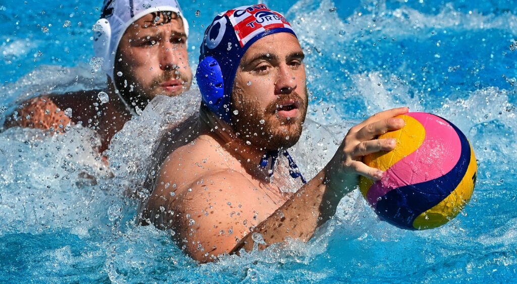 Josip Vrlic in pool at the Olympics