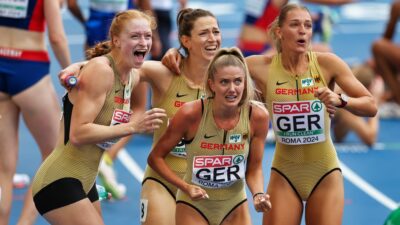 Skadi Schier, Alica Schmidt, Luna Bulmahn and Eileen Demes in leotard on relay course