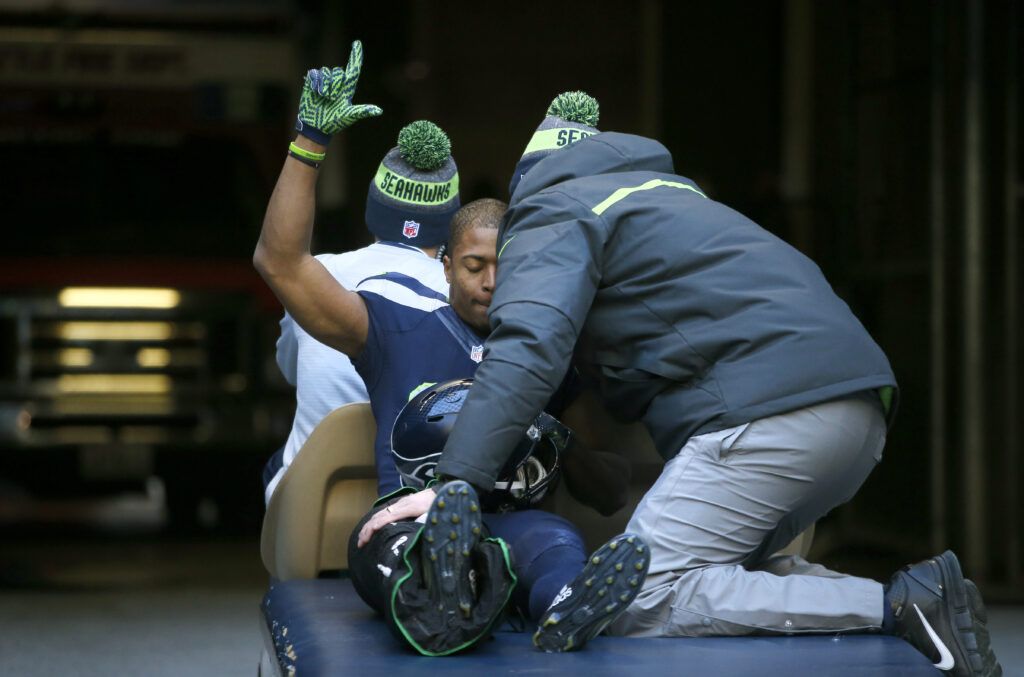 Tyler Lockett of the Seattle Seahawks got injured