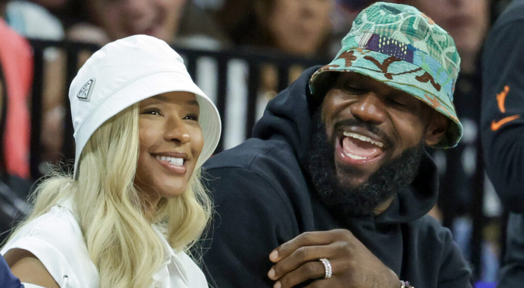 James LeBron attributed his achievement to Savannah James 