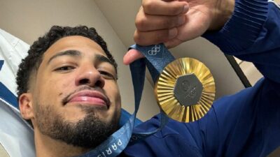 Tyrese Haliburton mocks himself