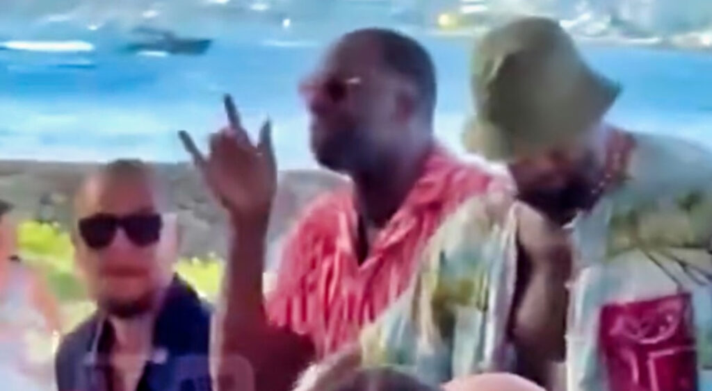 LeBron James and Draymond Green vibing out together on vacation