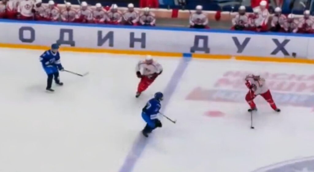 Players on DMS and AVT of the KHL Junior League  in 3-on-3 overtime action 