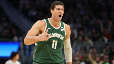 Bucks won't trade Brook Lopez