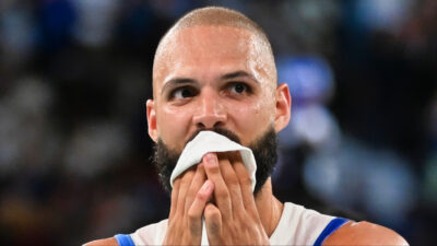 Evan Fournier reacts.