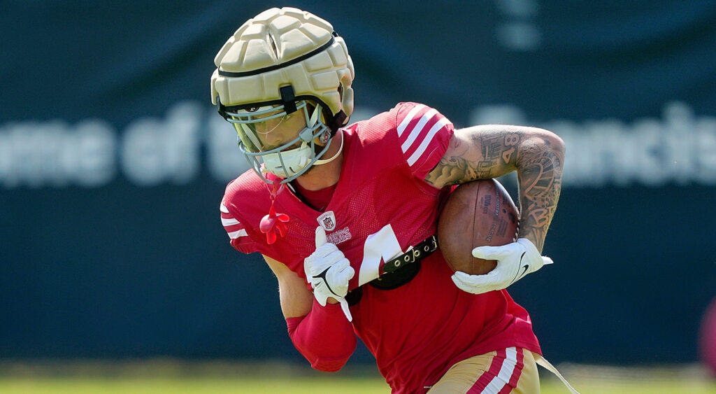 Ricky Pearsall running with football