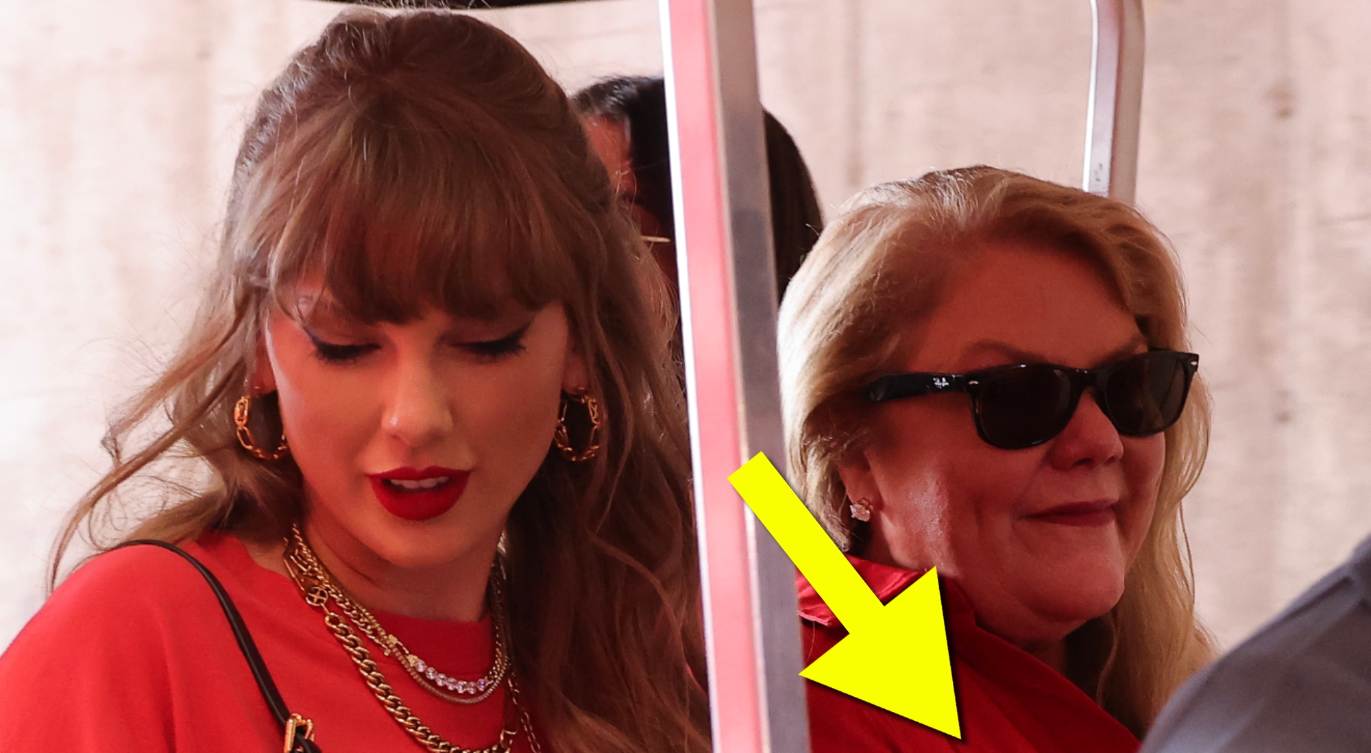 Taylor Swift's Mom, Andrea Swift, Rocked An Incredible Tribute To ...