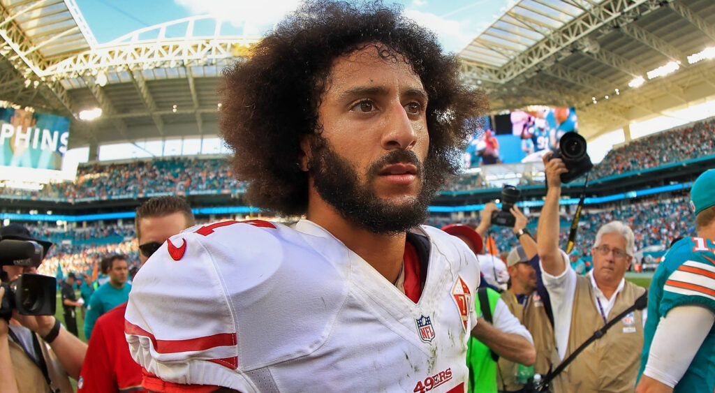 Colin Kaepernick in 49ers jersey