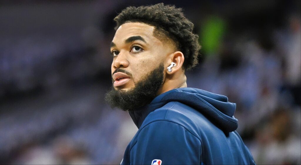 Karl-Anthony Towns warms up.