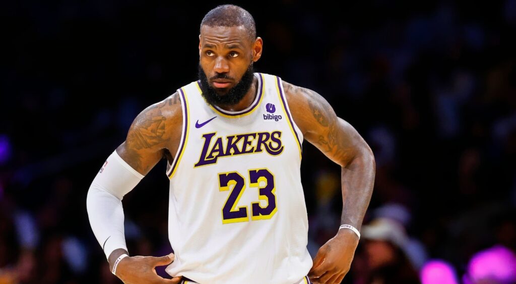 Rob Pelinka praises LeBron James' longevity