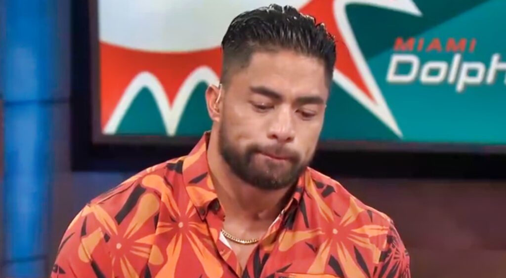 Manti Te'o getting emotional on TV