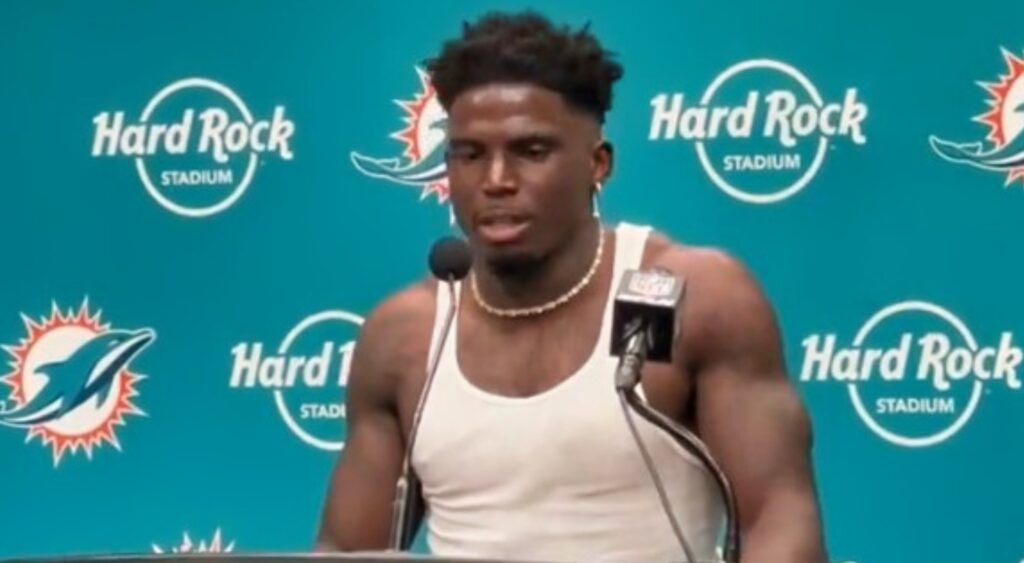 Tyreek Hill speaking to reporters