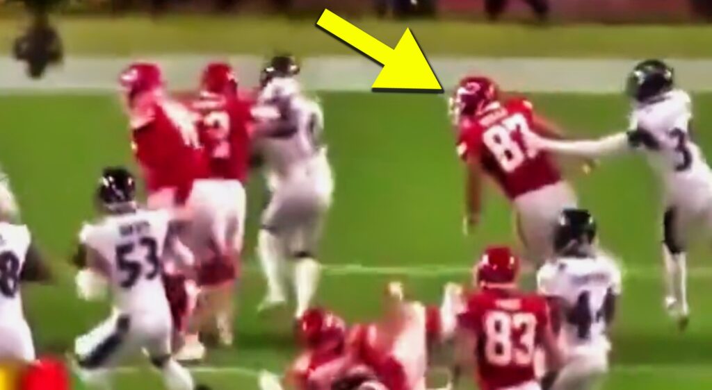 Travis Kelce blindsiding Roquan Smith