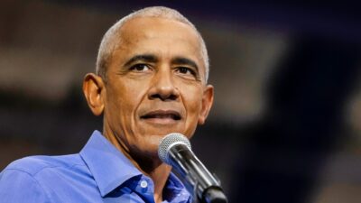 Barak Obama reveals his starting five in the NBA