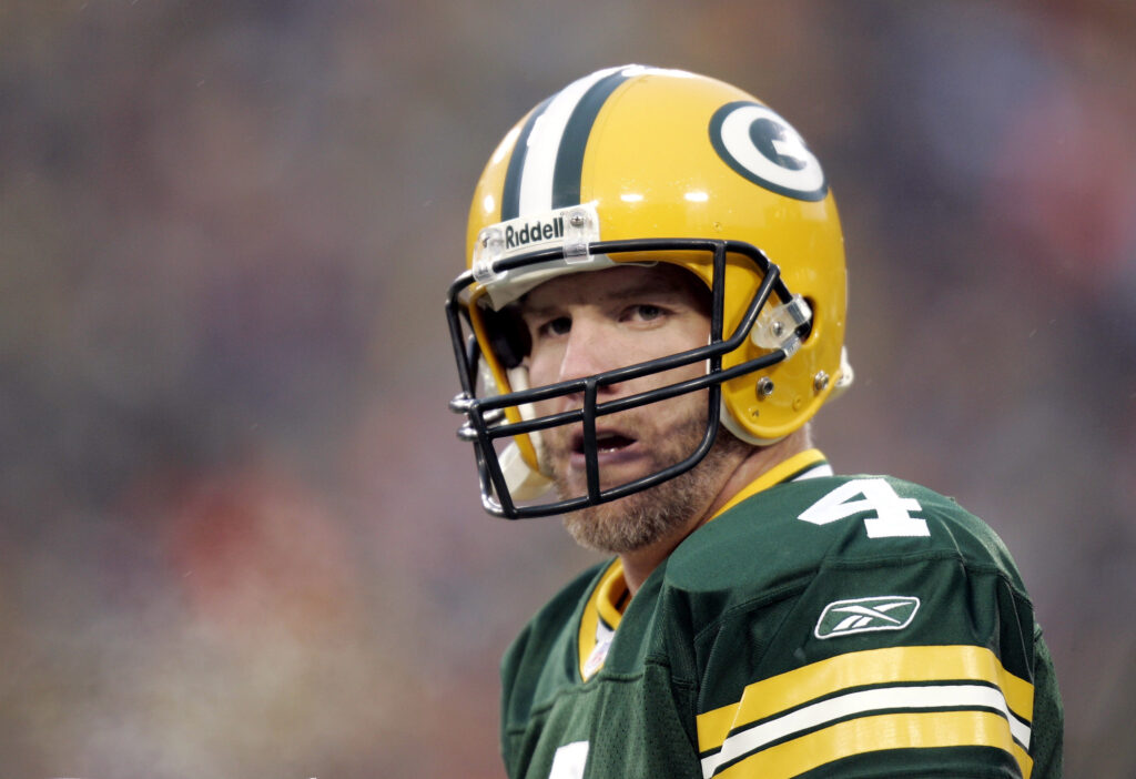 Players With The Most Consecutive Games Played:  Brett Favre