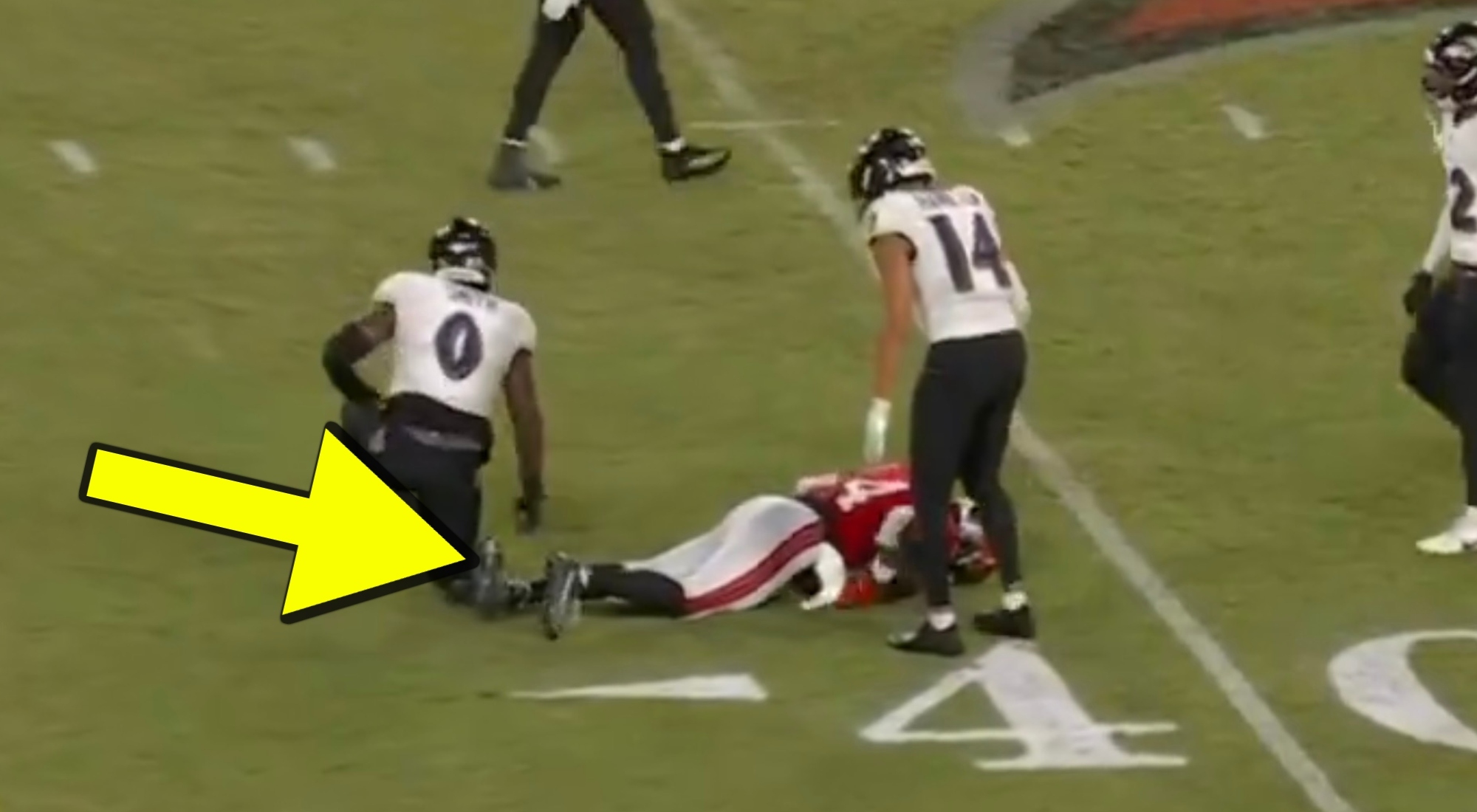 VIDEO Bucs WR Chris Godwin Suffers Brutal Leg Injury That’s So