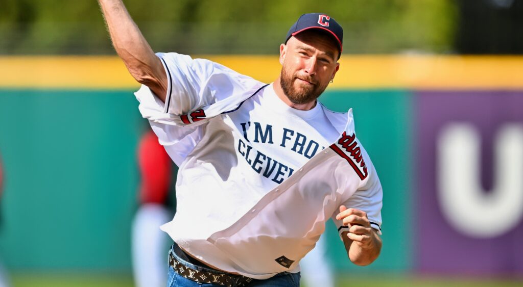 Travis Kelce throwing out pitch