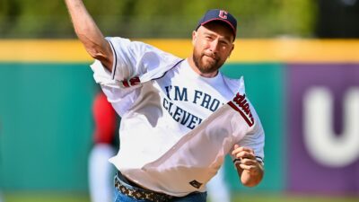 Travis Kelce throwing out pitch