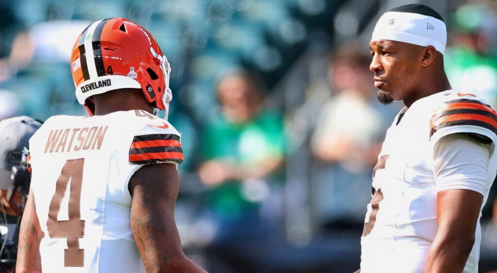 Deshaun Watson speaking to Jameis Winston.