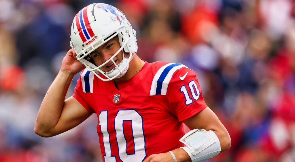 Drake Maye during NFL game against the Texans